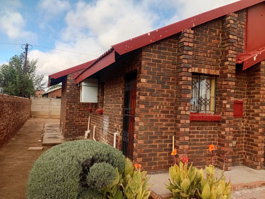 3 Bedroom Property for Sale in Mmabatho Unit 10 North West